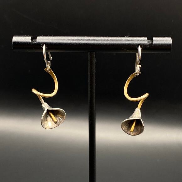 Vtg 925 Sterling Silver Gold Plate Calla Lily Flower Dangle Handmade Earrings - Picture 2 of 8
